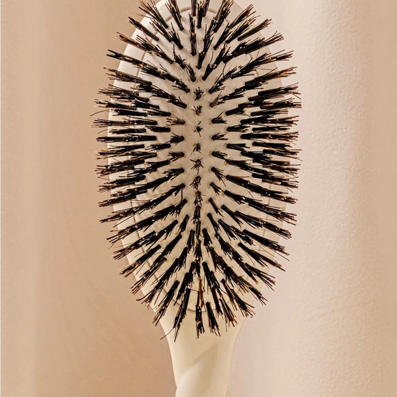 La Bonne Brosse No. 1 Hair Brush, Detangling Comb & Pouch - Picture 2 of 10